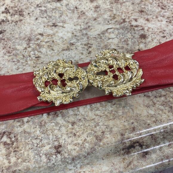 Vintage red leather belt with stunning gold buckle main image 8